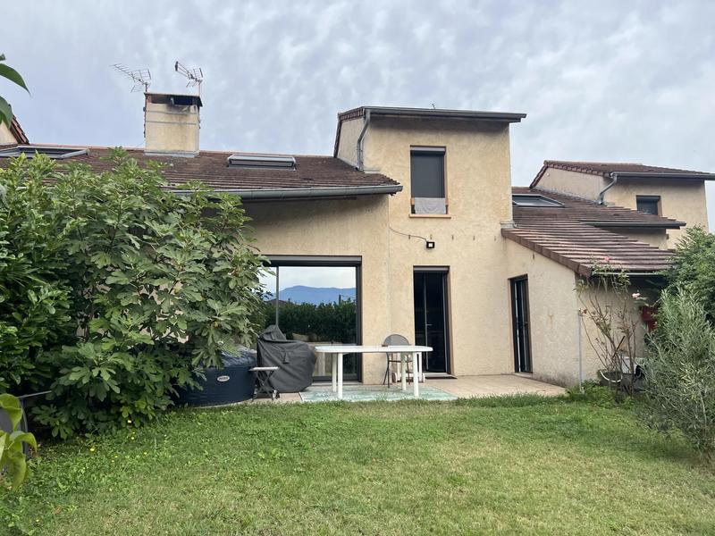 Maison - 120 m² - 5 pièces