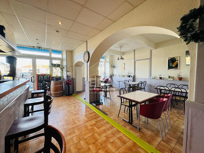 Maison - 275 m² - 10 pièces