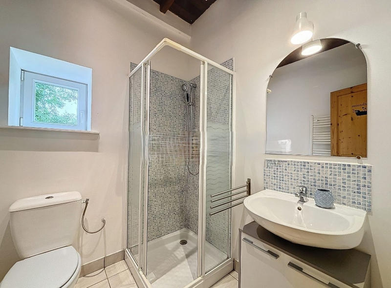 Propriété - 440 m² - 22 pièces