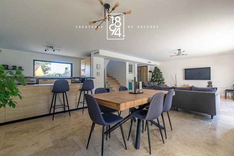 Maison - 150 m² - 4 pièces