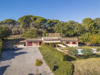 Villa - 172 m² - 6 pièces