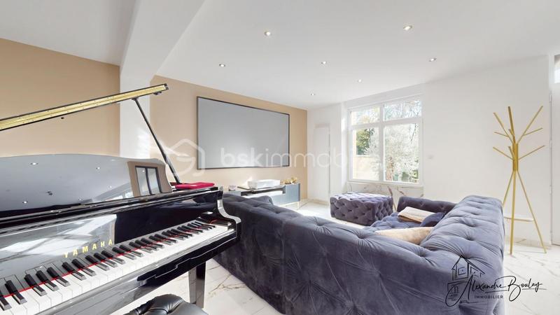 Maison traditionnelle - 110 m² - 6 pièces