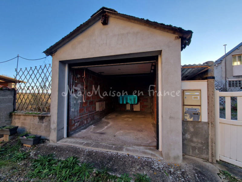 Maison - 240 m² - 11 pièces