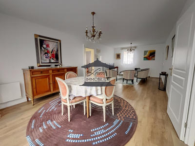 Appartement - 79 m² - 3 pièces