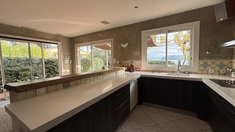 Villa - 85 m² - 5 pièces