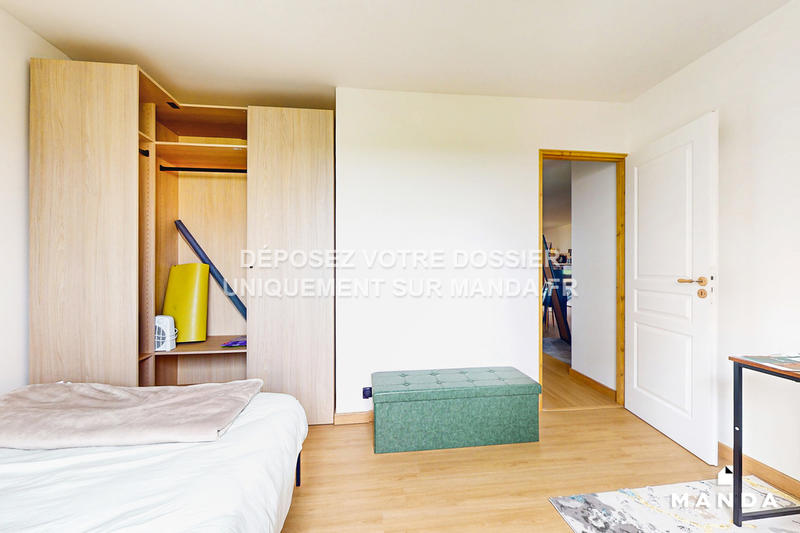 Chambre - 13 m² - 4 pièces