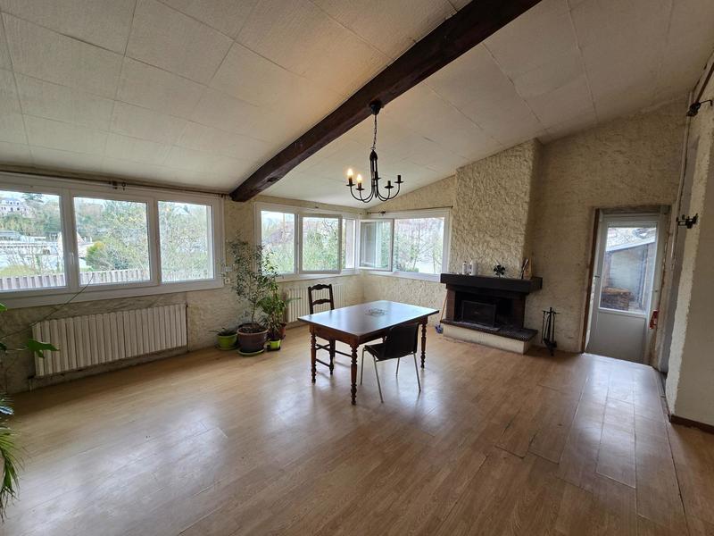 Maison - 350 m² - 14 pièces