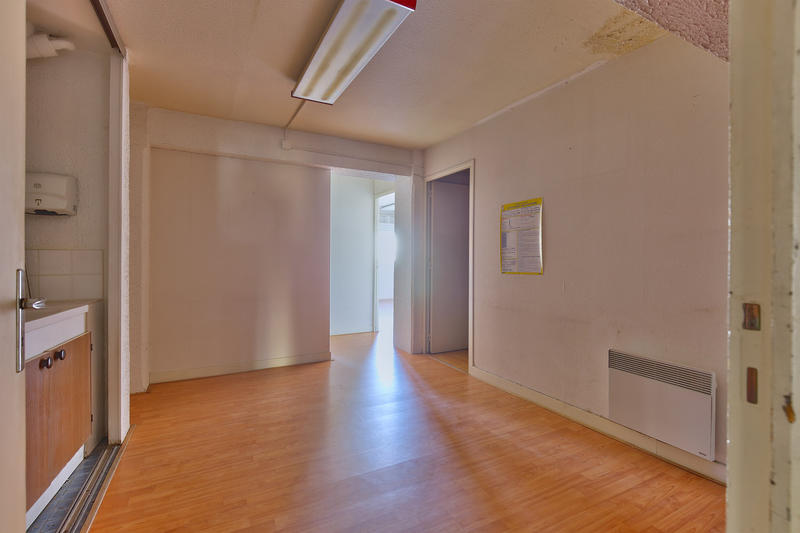 Bureau - 86 m² - 3 pièces