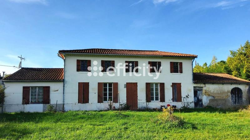 Maison - 230 m² - 5 pièces