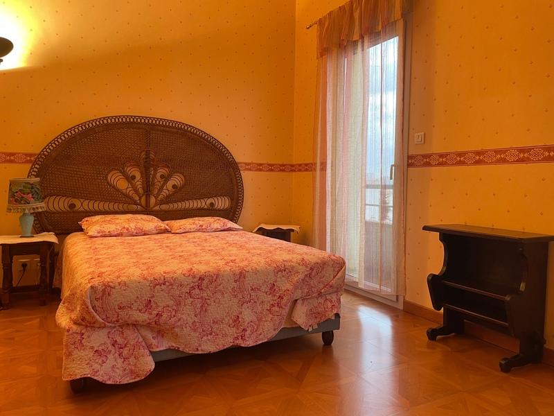 Appartement - 89 m² - 3 pièces