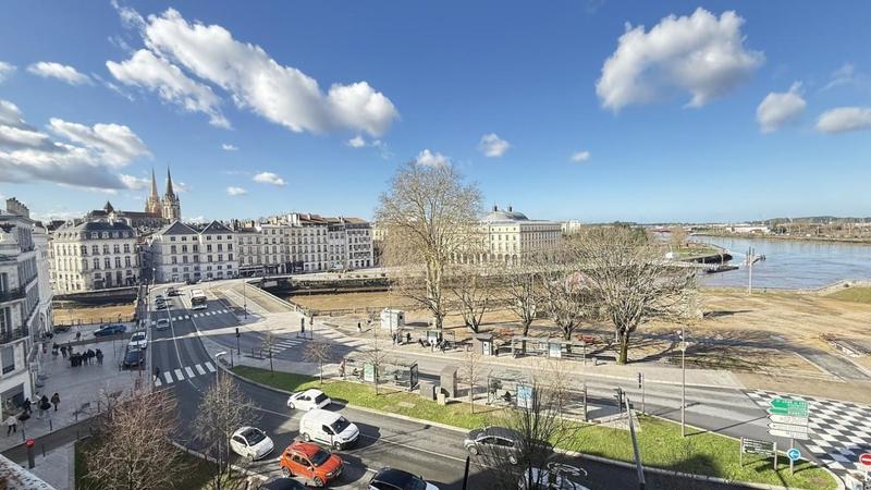 Appartement - 115 m² - 5 pièces