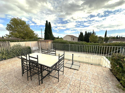 Villa - 100 m² - 5 pièces