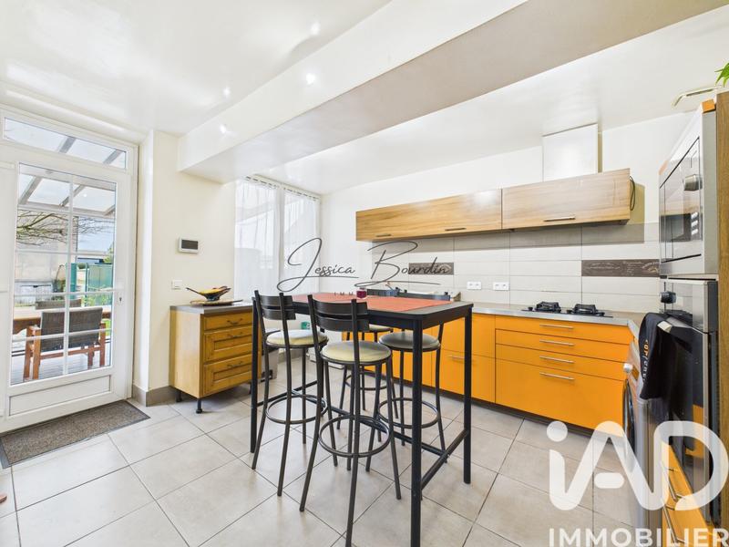 Maison - 170 m² - 5 pièces