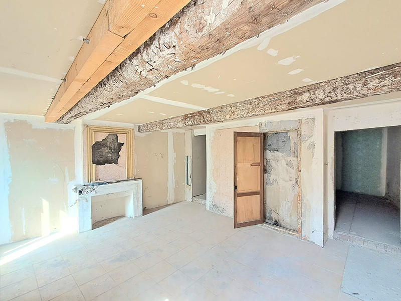 Maison - 230 m² - 8 pièces