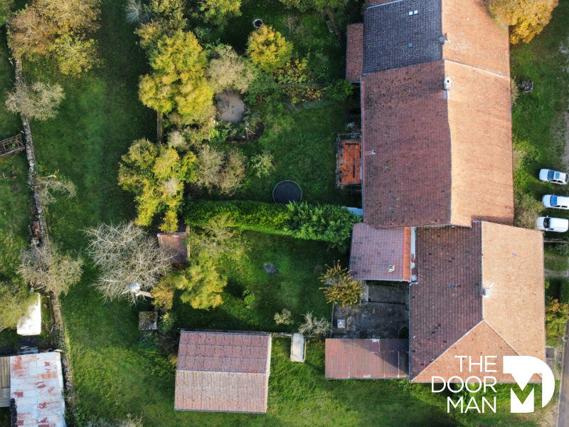 Maison - 186 m² - 6 pièces