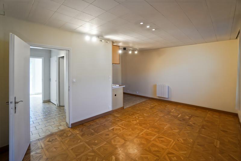 Local d'activité / Entrepôt - 96 m² - 4 pièces