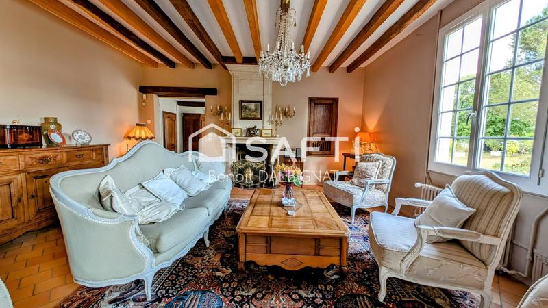 Maison - 302 m² - 8 pièces