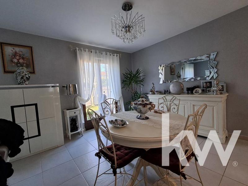 Maison - 93 m² - 4 pièces