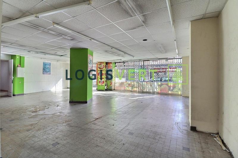 Local commercial - 210 m²