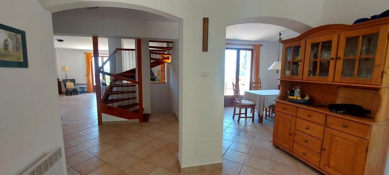 Villa - 190 m² - 6 pièces