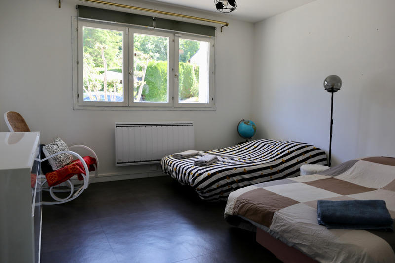 Maison - 210 m² - 7 pièces