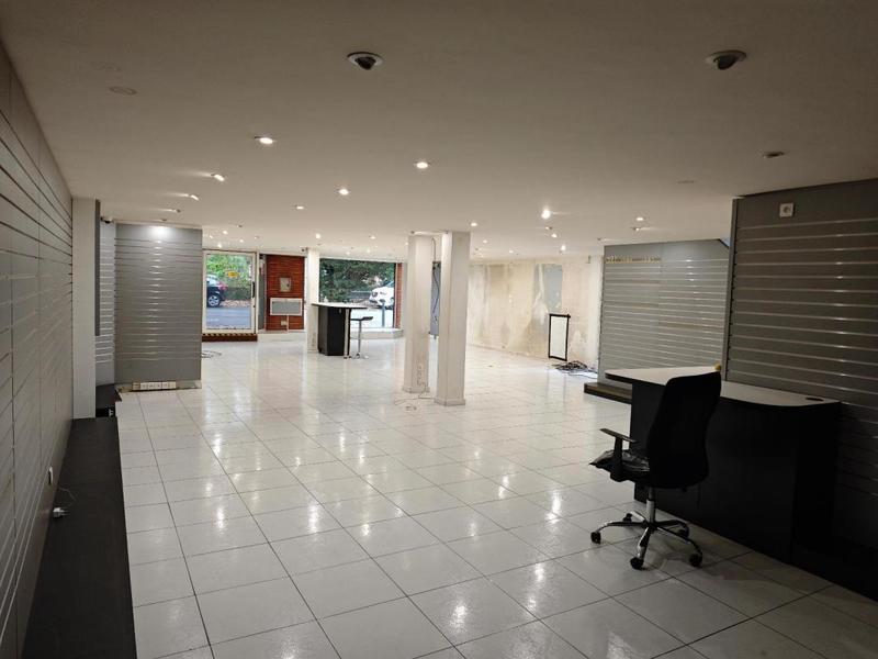 Local commercial - 320 m²