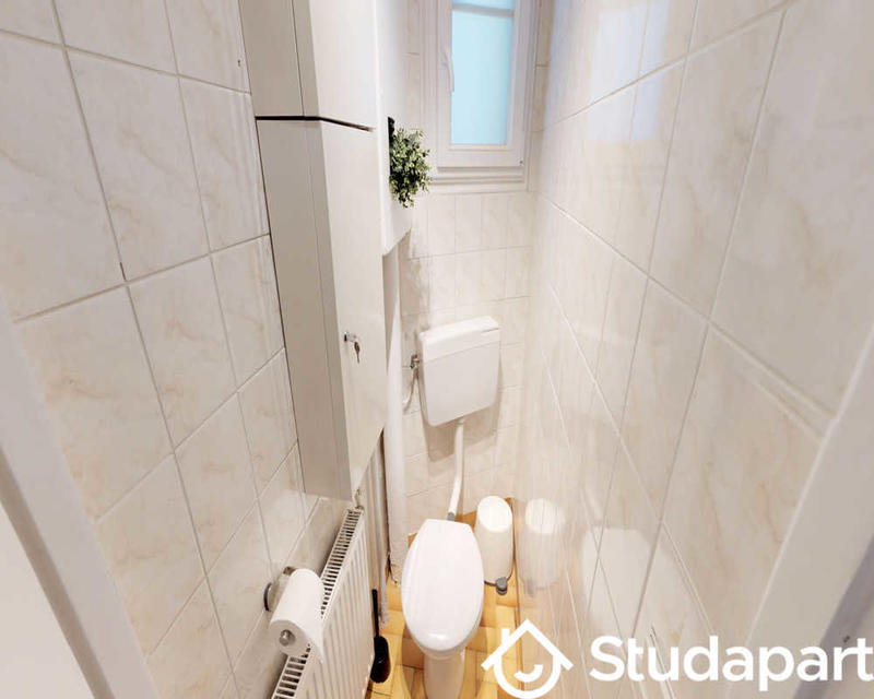 Chambre - 130 m² - 1 pièce