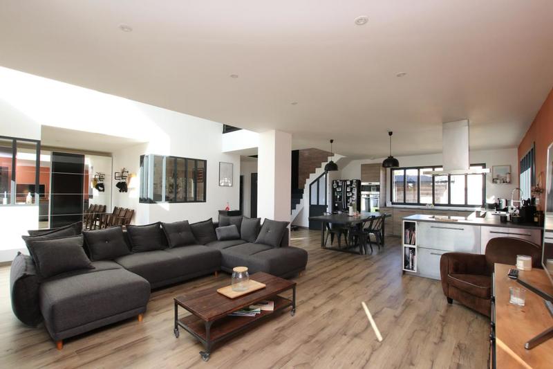 Maison - 158 m² - 5 pièces