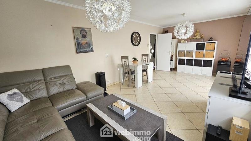 Maison - 90 m² - 5 pièces