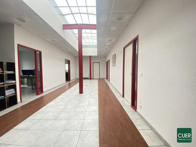 Local commercial - 195 m² - 7 pièces