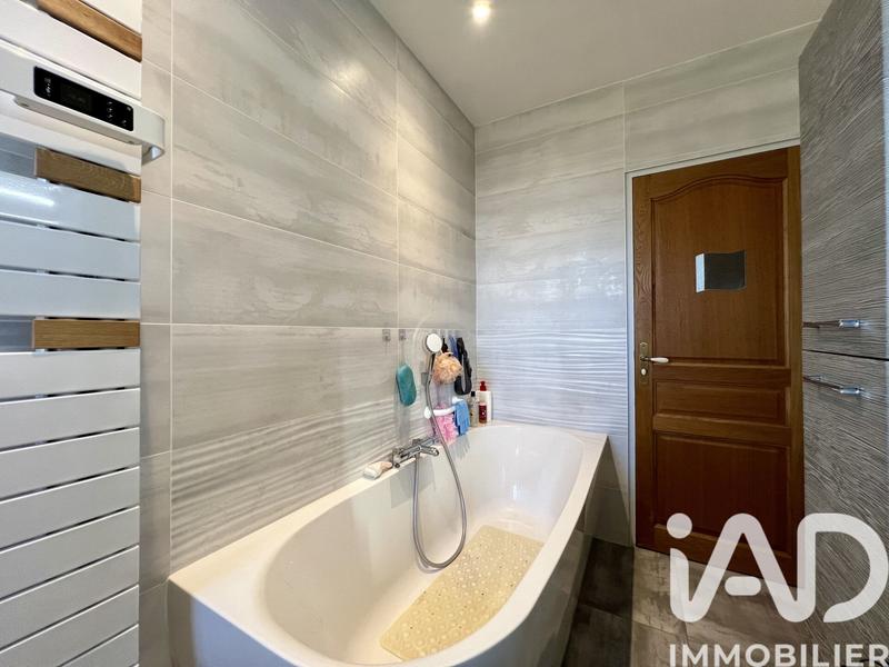 Maison - 171 m² - 7 pièces