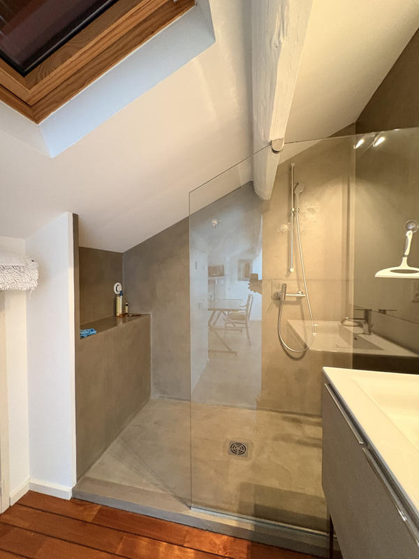 Maison - 180 m² - 8 pièces