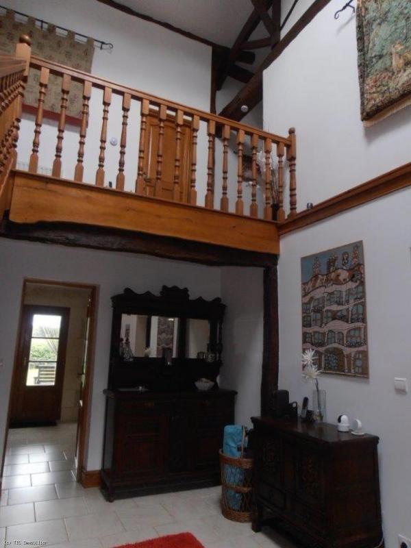 Maison en pierre - 305 m² - 10 pièces