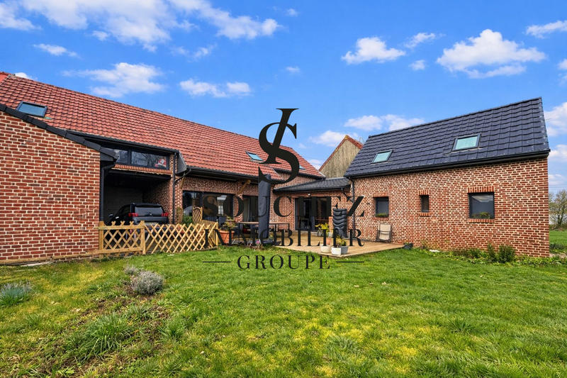 Maison - 276 m² - 5 pièces