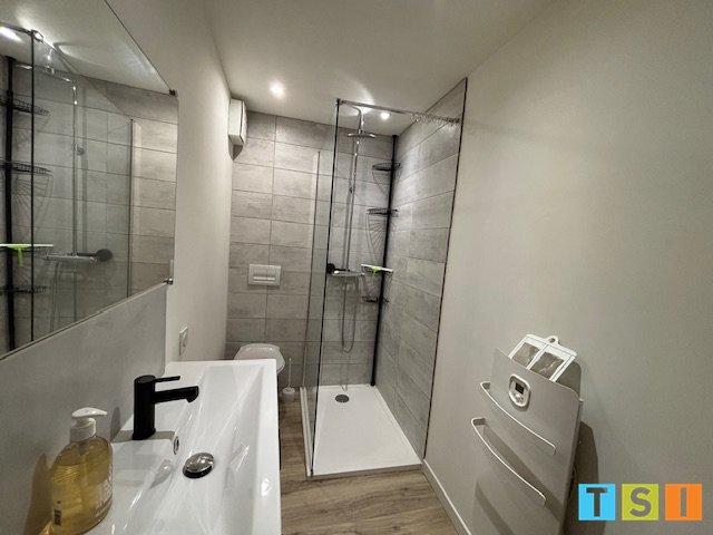 Maison - 160 m² - 9 pièces