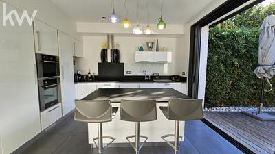 Maison - 162 m² - 4 pièces