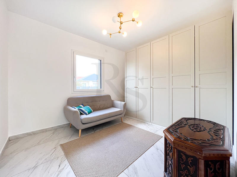 Maison - 98 m² - 5 pièces