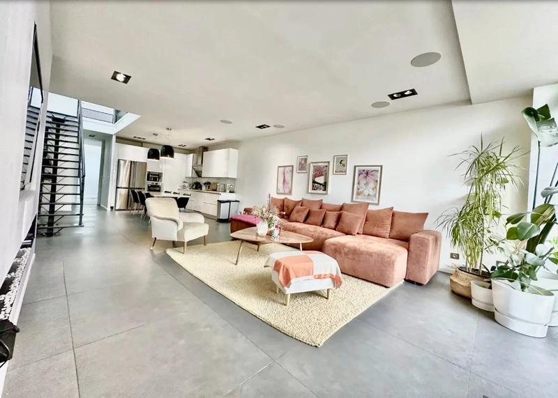 Appartement - 122 m² - 4 pièces