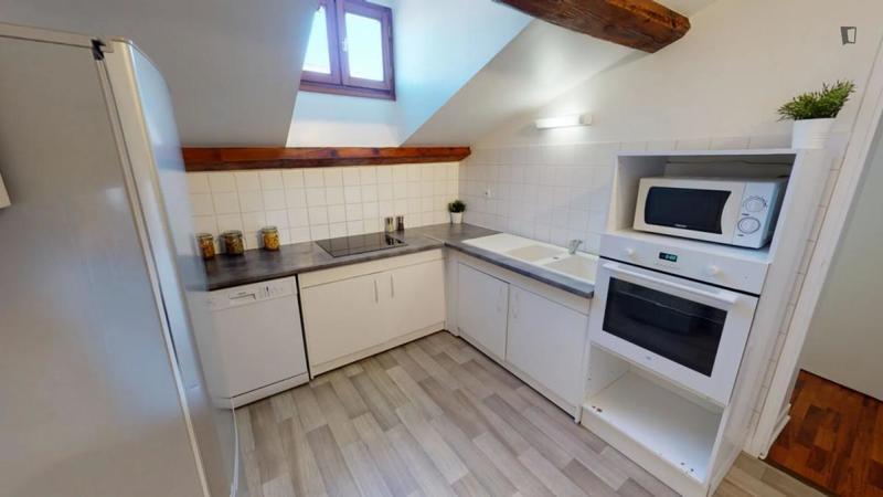 Chambre - 18 m² - 5 pièces