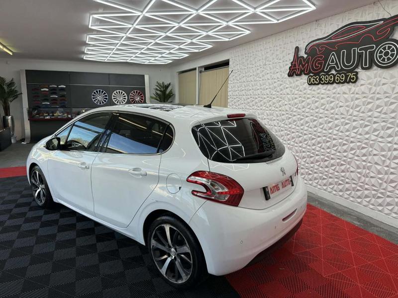 Peugeot 208 1.6 E-HDi s&amp;S 92 Cv