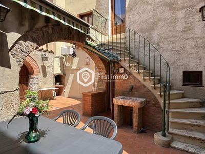 Maison - 189 m² - 10 pièces