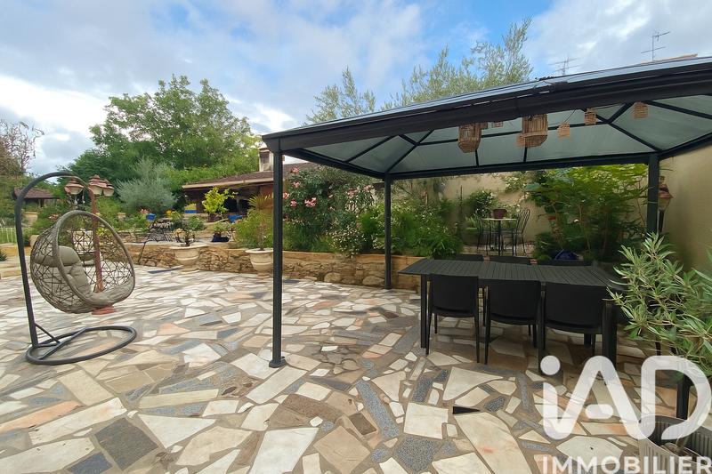 Maison - 200 m² - 6 pièces