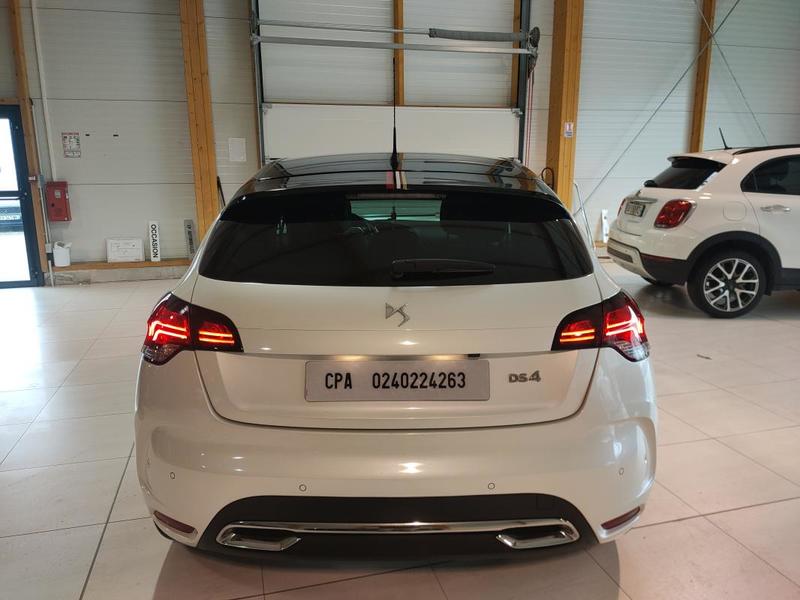 Ds Ds 4 1.2 130ch s&amp;S Performance Line Courroie de Distribution changée