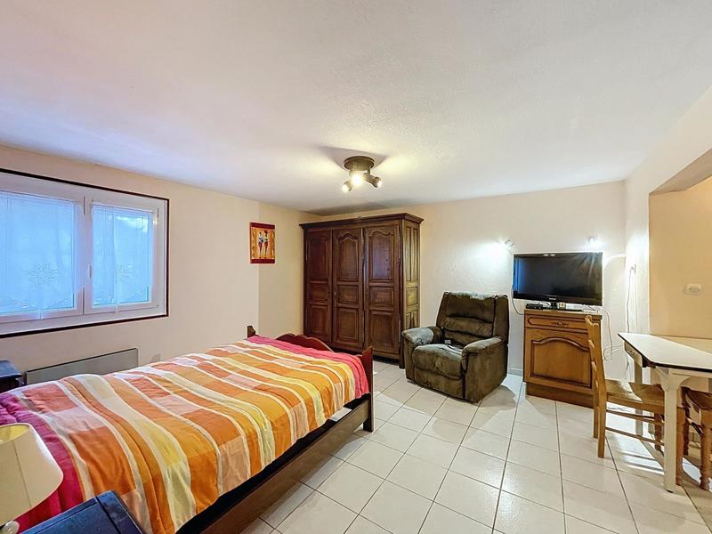 Maison - 178 m² - 8 pièces