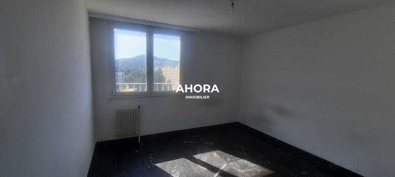 Appartement - 93 m² - 4 pièces