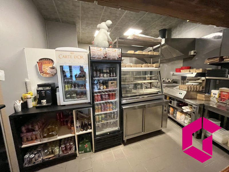 Local commercial - 330 m² - 5 pièces