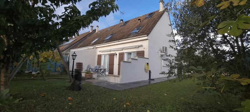 Maison - 96 m² - 5 pièces