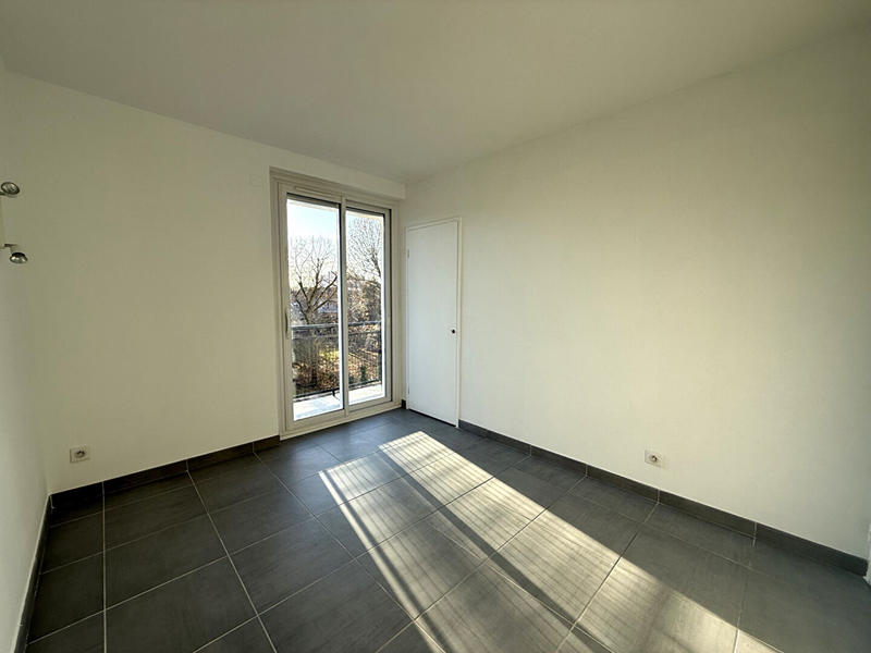 Appartement - 80 m² - 3 pièces