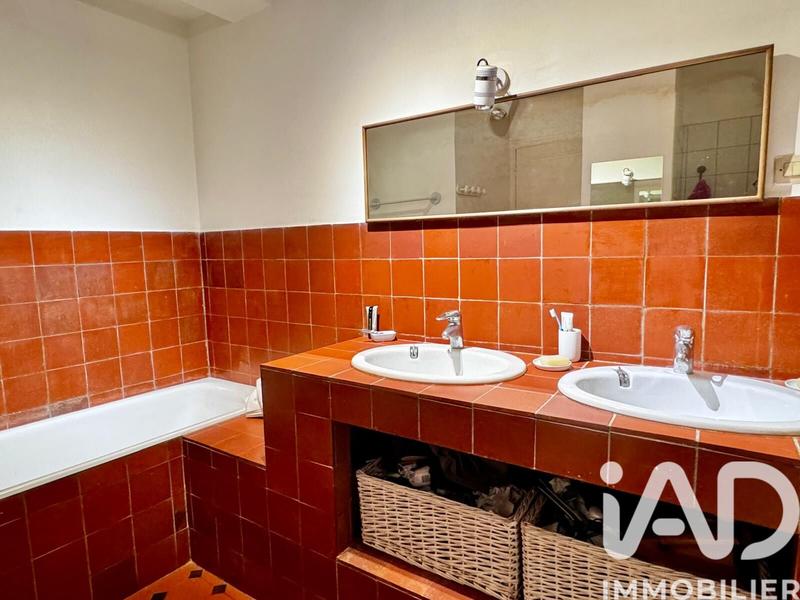 Maison - 261 m² - 10 pièces