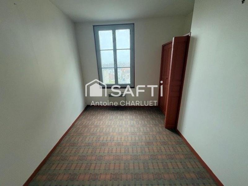 Maison - 330 m² - 13 pièces